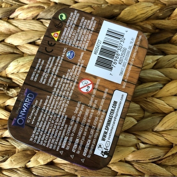 Disney Onward playing cards in tin - Picture 2 of 2